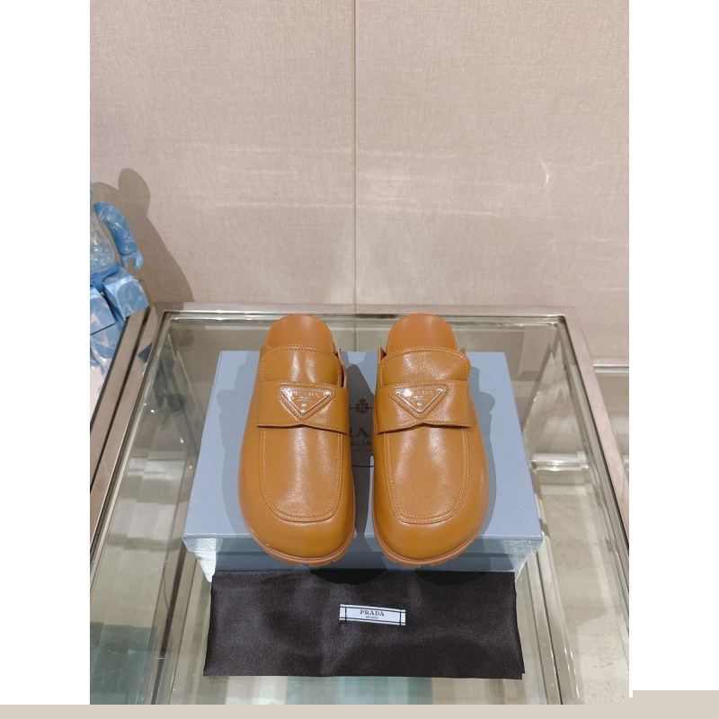 Pra*a slippers